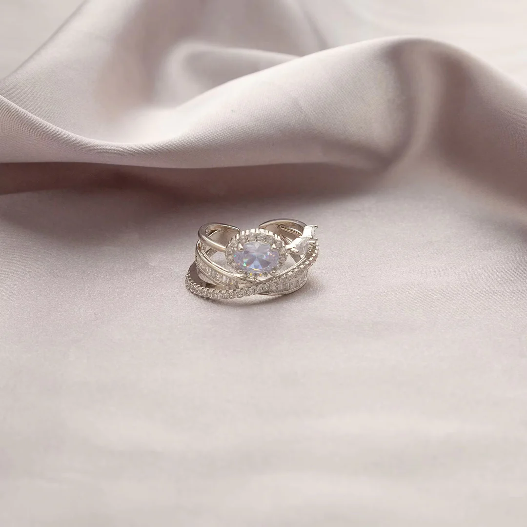 Royal Diamond Crown Ring - Image 8