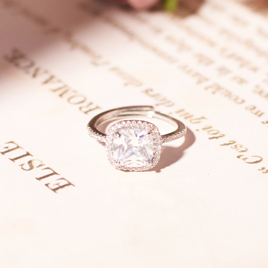 Silver Shimmering Cushion-Cut Ring - Image 3